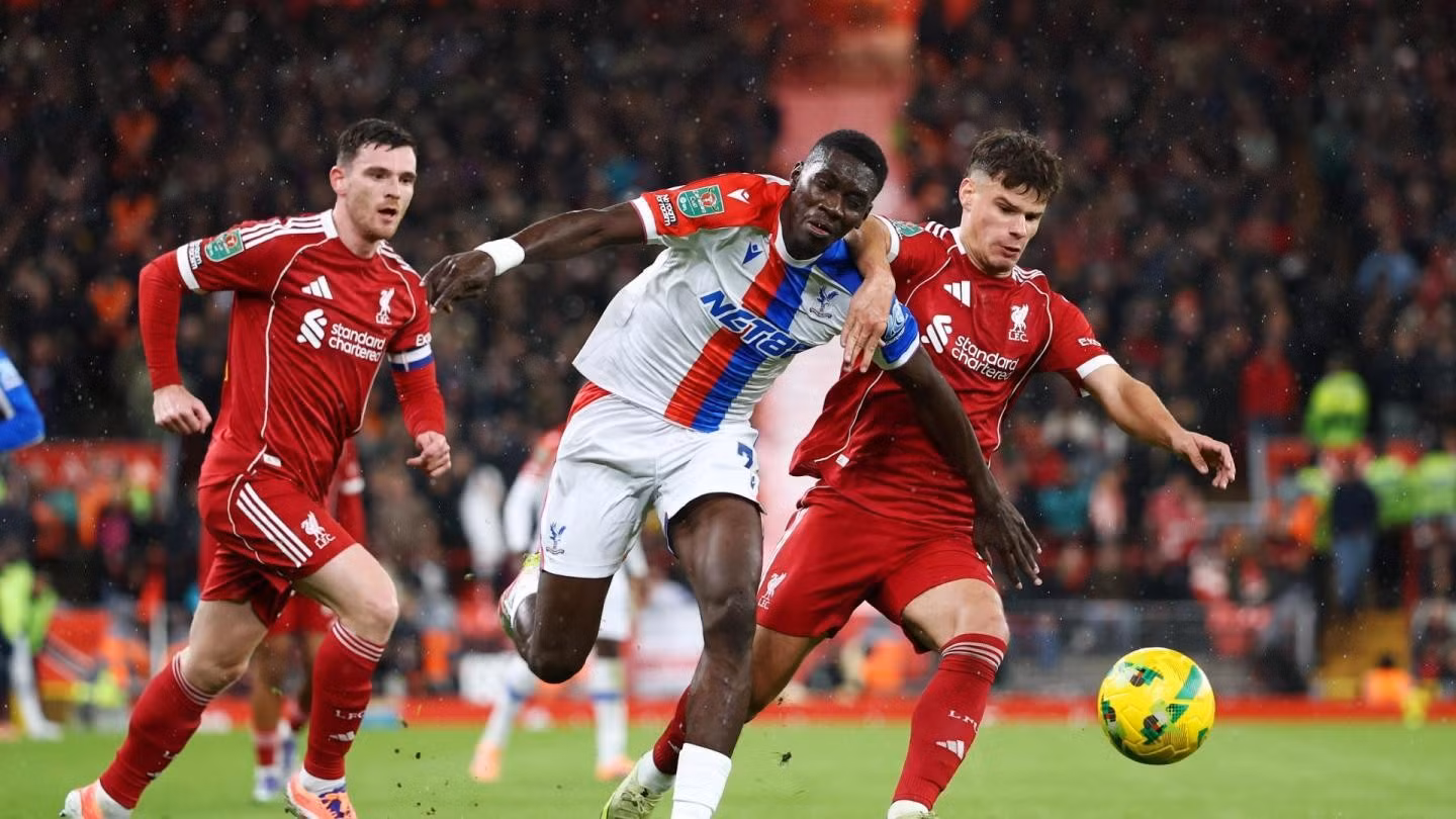 Cầu thủ Liverpool quyết tâm trong trận đấu quan trọng tại Ngoại hạng Anh