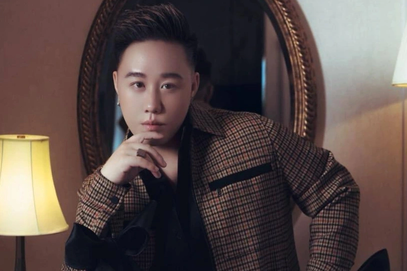 Nam ca sĩ Trung Quân Idol bất ngờ khóa Facebook và TikTok ngay sau khi thông tin về vụ xô xát lan truyền (Ảnh: Facebook nhân vật).
