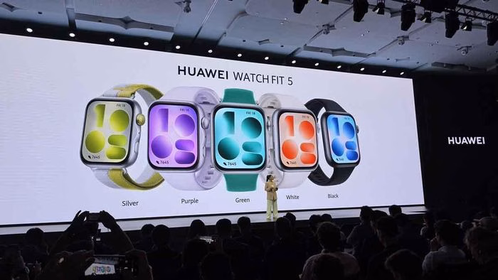 Độ sáng 3.000 nits biến Watch Fit 5 Pro thành một trong những smartwatch hiển thị tốt nhất hiện nay