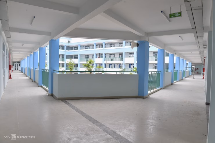 Các phòng học được thiết kế tối ưu ánh sáng và không gian.