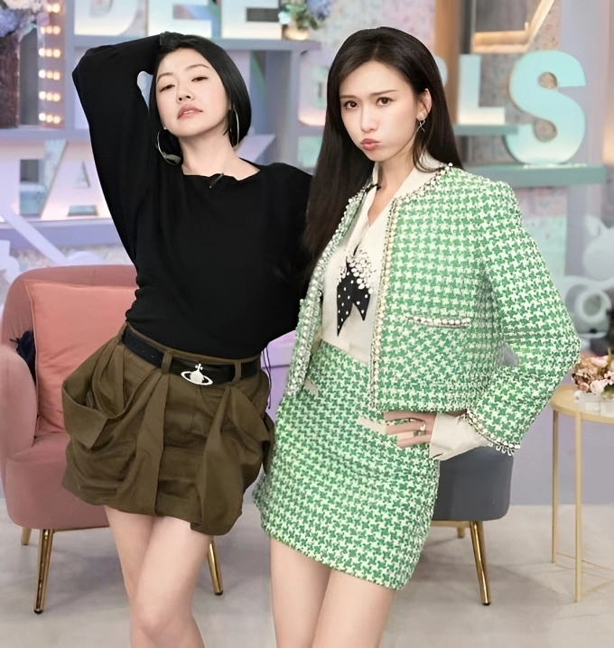Mỹ nhân Lâm Chí Linh trong buổi trò chuyện cùng MC Từ Hy Đệ về nghệ thuật giữ lửa gia đình.