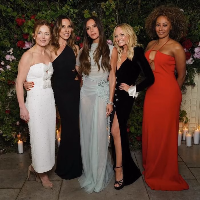 Spice Girls vẫn luôn là một phần ký ức rực rỡ của hàng triệu người